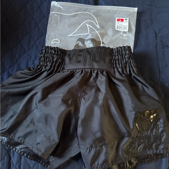 Venum Muay Thai shorts - Picture 3 of 3